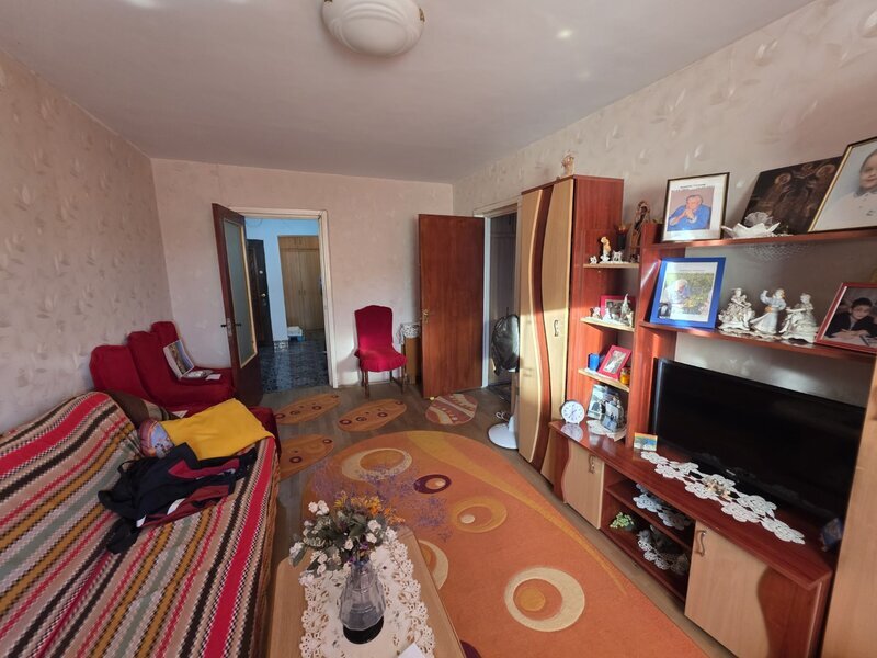 Titan, pe Barajul Lotru, la numai 5 minute metrou Titan